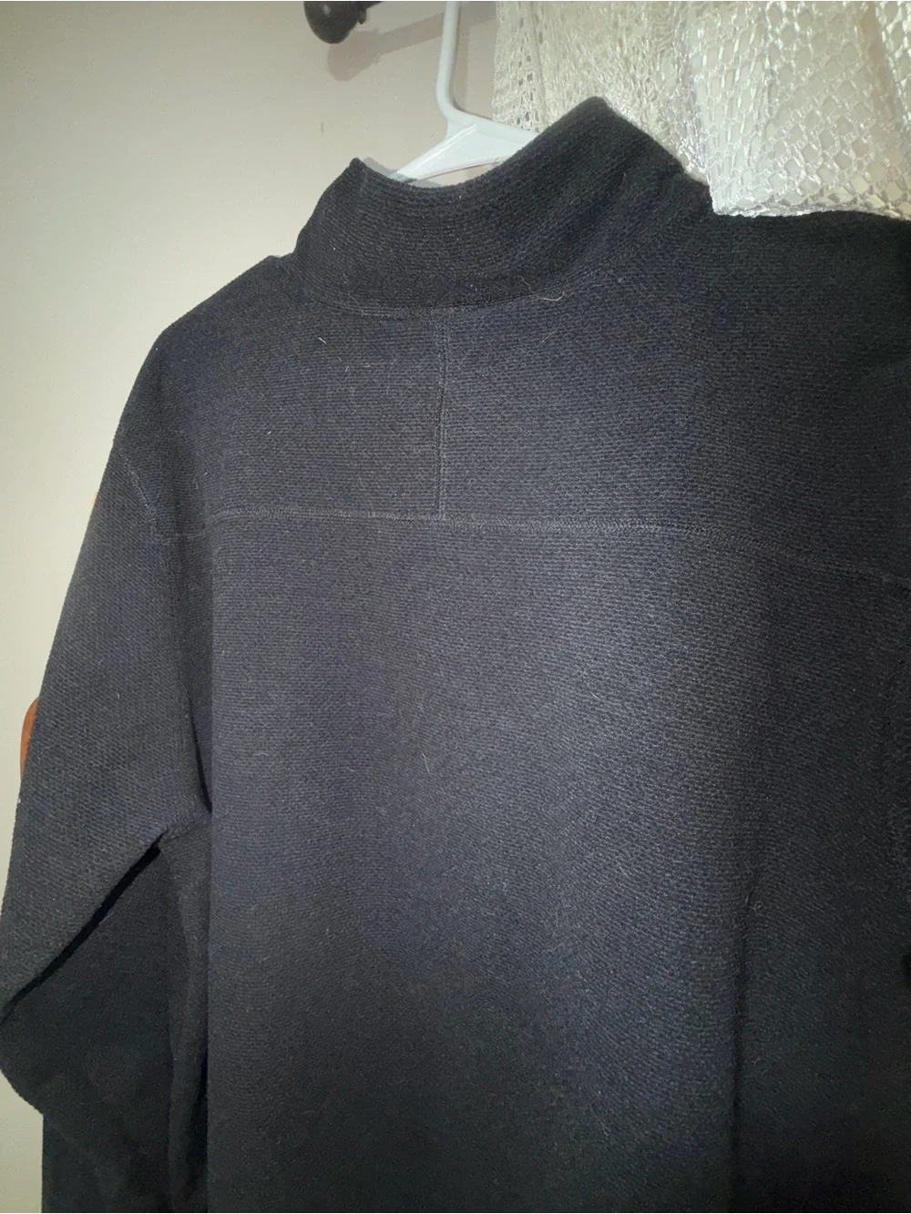 The North Face Men’s Black Quarter-Zip Fleece Pullover